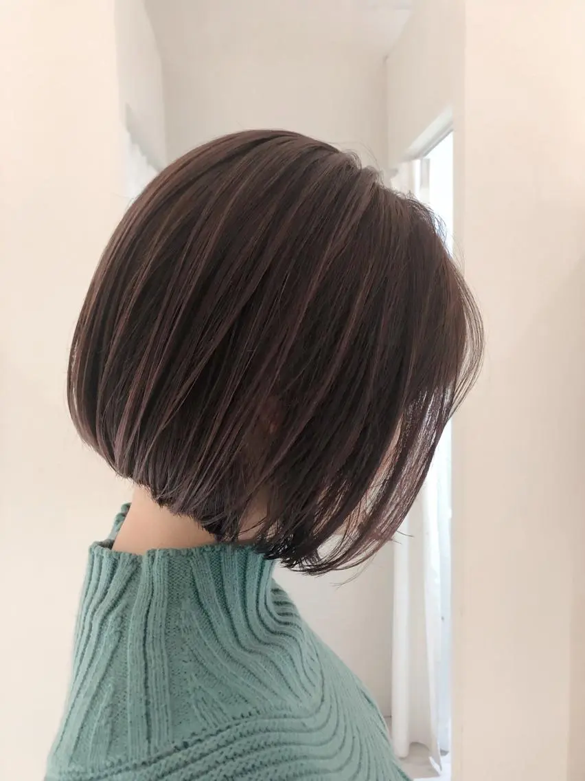 ショート ボブ ハイライト カット ヘアカラー トリートメント レイヤーカット 川田くるみのヘアスタイル
