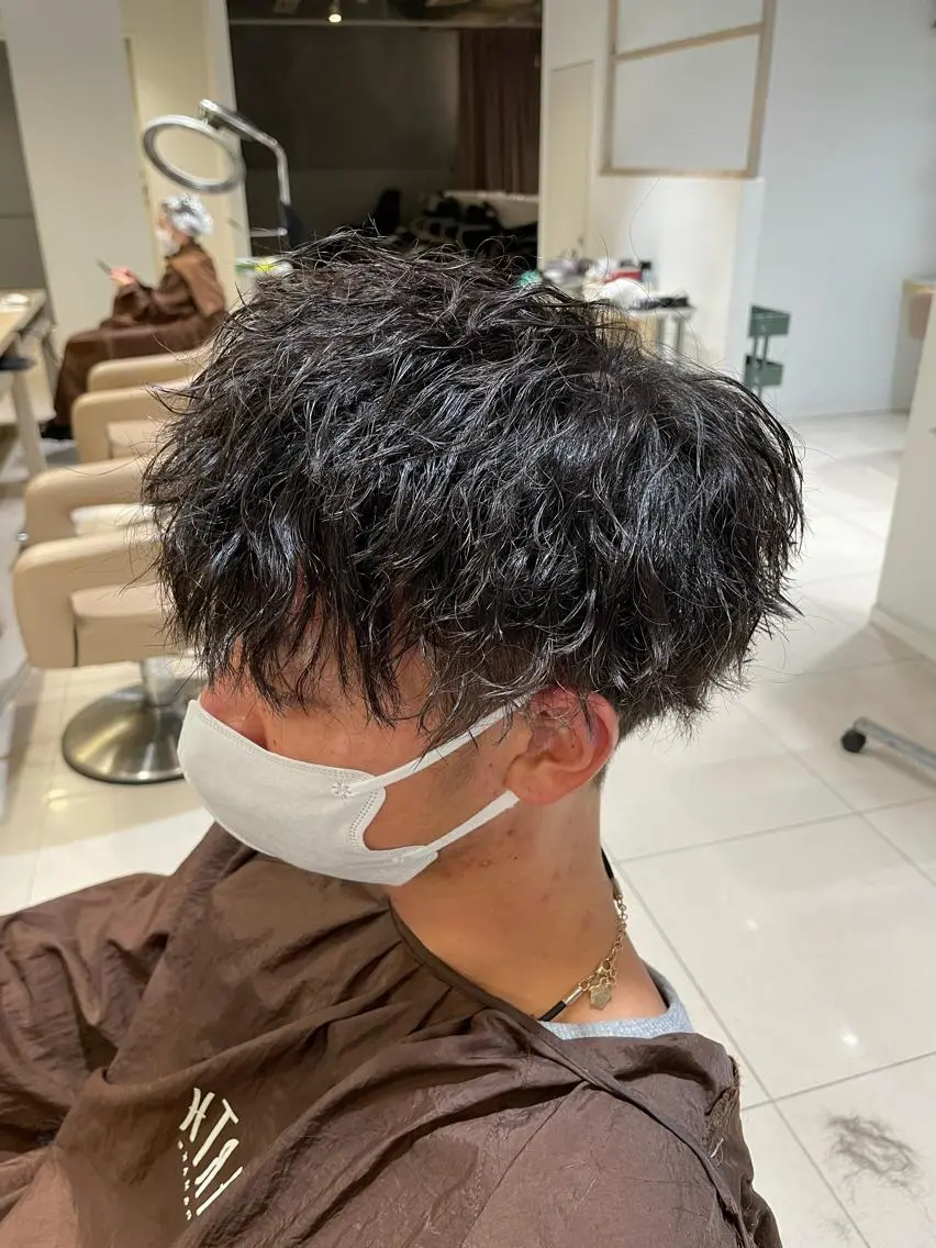 パーマ カット パーマ トリートメント Men’s特化👑 鈴木大翔のヘアスタイル