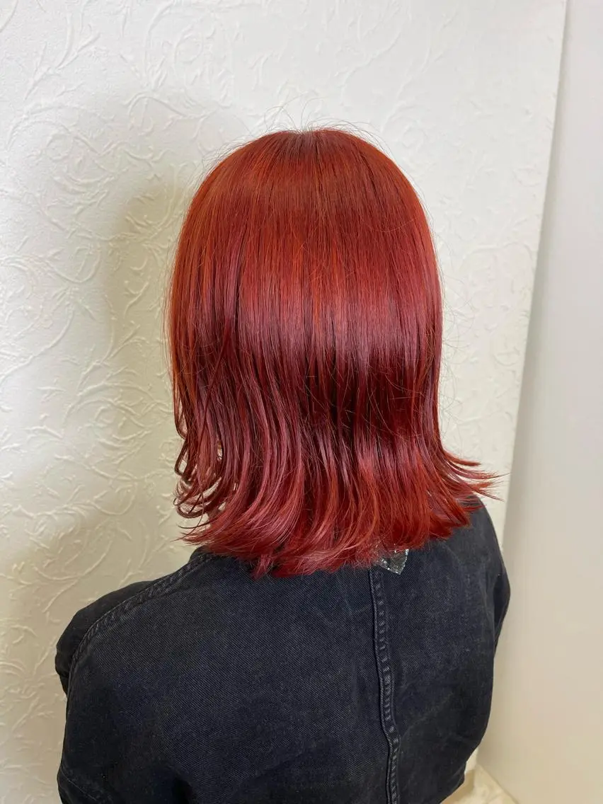 ミディアム カラー カット ヘアカラー トリートメント 六反 仁哉のヘアスタイル