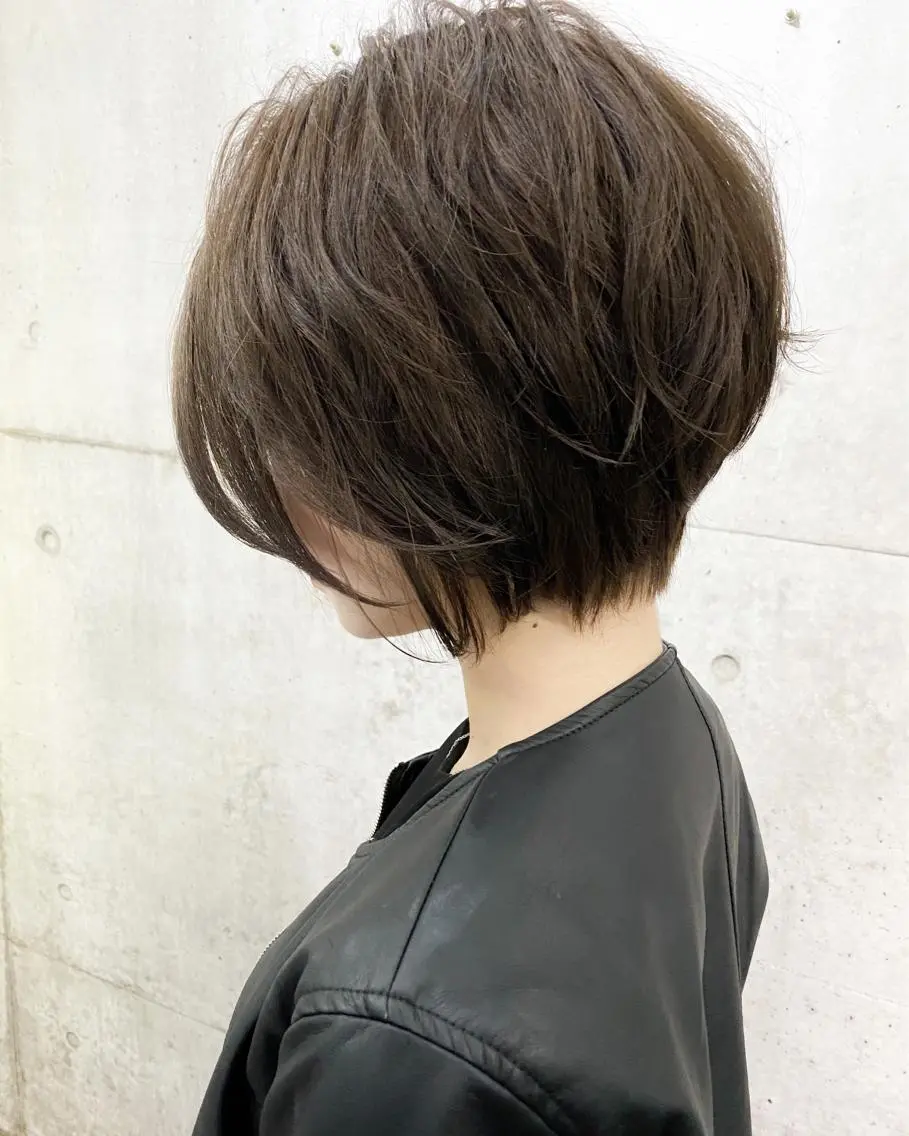ショート 秋月 亜耶のヘアスタイル