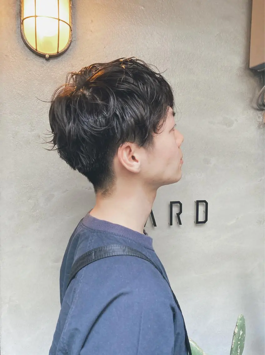 メンズ メンズパーマ 刈り上げ 金田 夏野のヘアスタイル