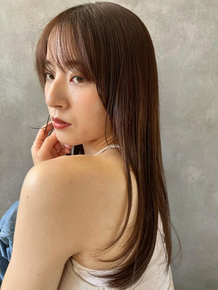 ロング カラー ヘアアレンジ 顔周りカット 白髪ぼかし 🔥イワイコウキのヘアスタイル