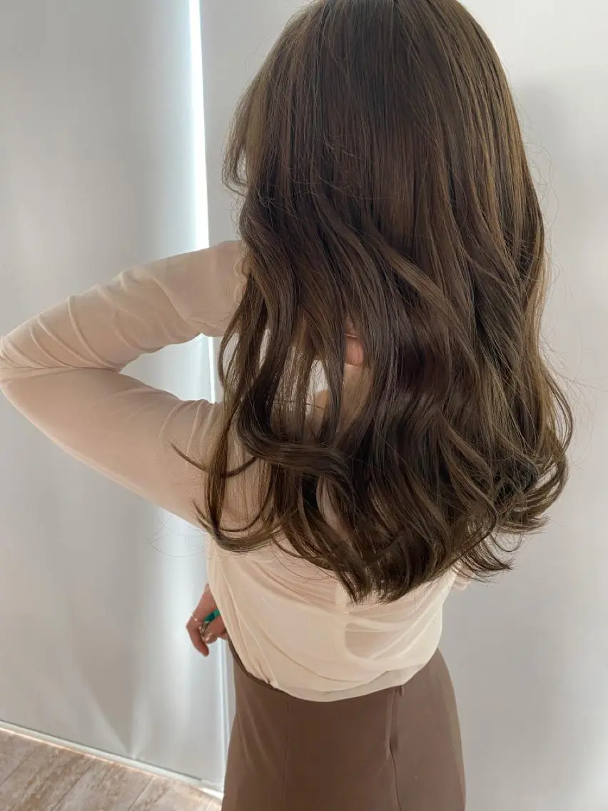 ロング カラー KOOKI スティードトーキョーのヘアスタイル