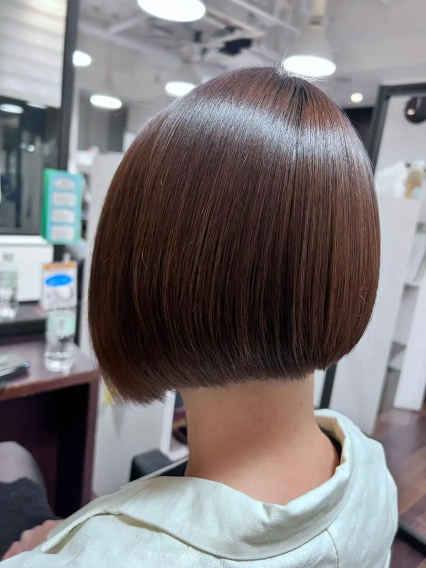 ショート ボブ 丸山 寛のヘアスタイル