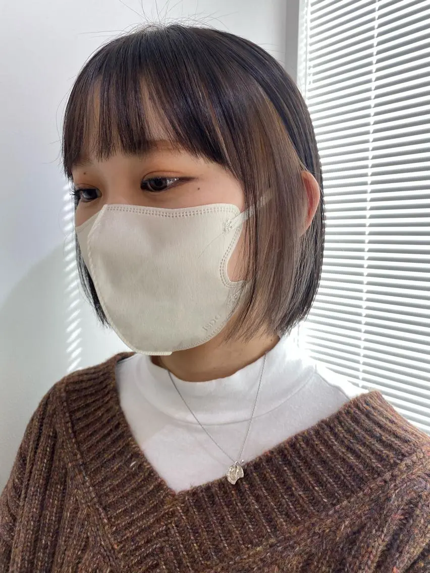 ミディアム カラー グレージュ 砂原 ひよりのヘアスタイル