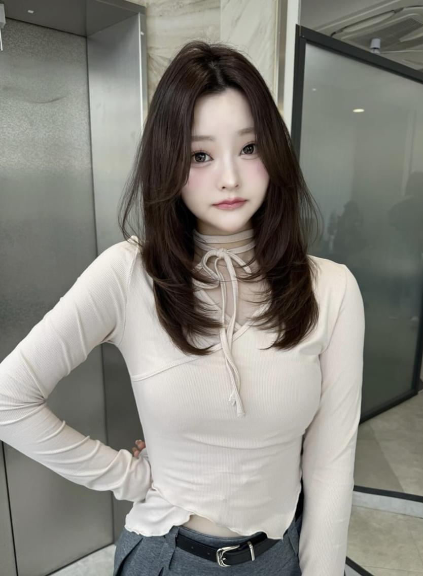 セミロング 顔周りカット 韓国風ヘア レイヤーカット ワンホンヘア カット ヘアカラー 福岡/透明感カラー/ レイヤー MIUのヘアスタイル