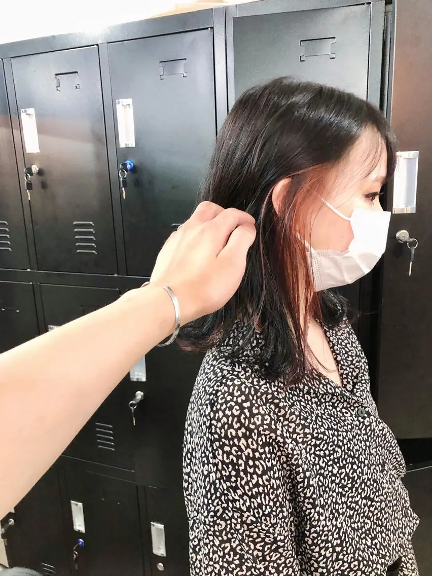 ミディアム カラー ヘアアレンジ ネイル マツエク・マツパ アディクシーカラー バレイヤージュ ミストバング ベージュカラー ブリーチ エビスザキレン/メン ズ/心斎橋🌳のヘアスタイル