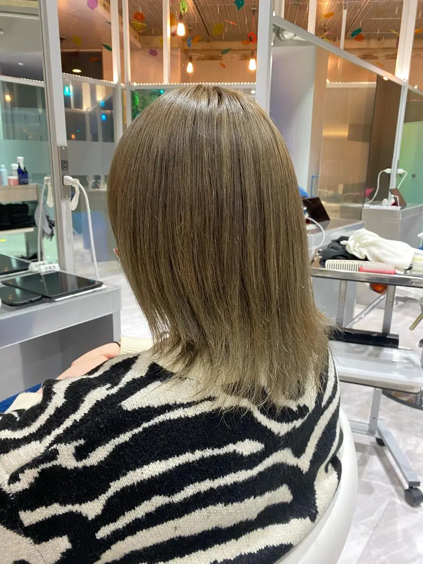 ミディアム カラー グレージュ ミルクティーグレージュ トリートメント Riganuts王子 Hayato✂︎のヘアスタイル