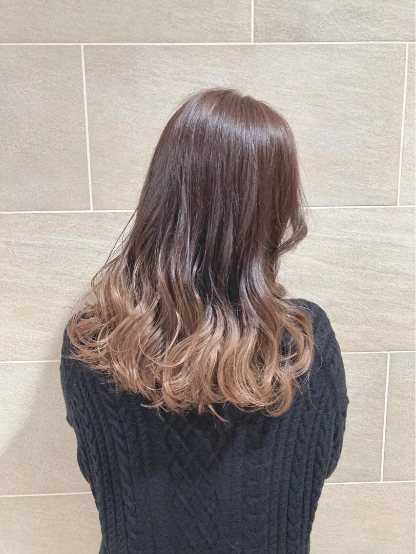 ロング カラー ヘアカラー トリートメント 宮原 佳苗のヘアスタイル