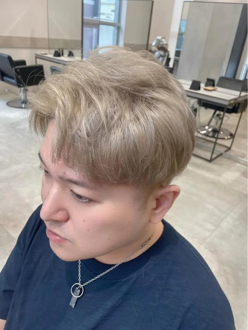 カラー メンズ メンズブリーチ ブリーチ ダブルカラー カット ヘアカラー 透明感カラー✨艶髪 制作🌱山根あゆみのヘアスタイル