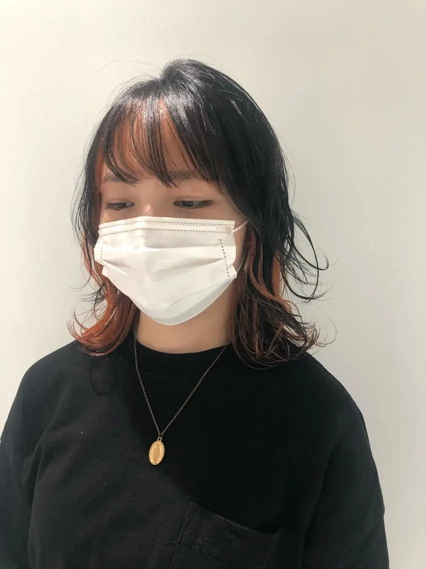 ミディアム カラー ハイライトカラー ハイライト レイヤーカット 古屋 花織のヘアスタイル