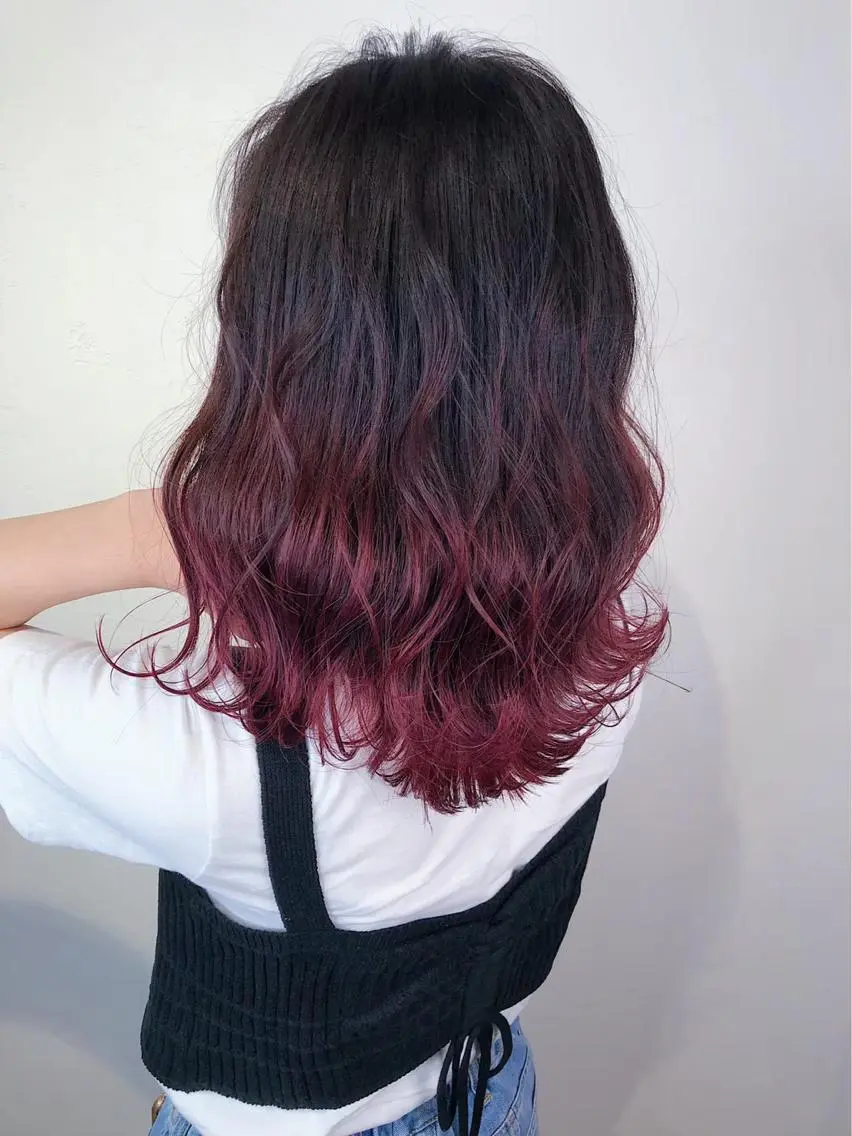 ミディアム カラー パーマ グラデーションカラー レッドカラー _ WHITE三宮店のヘアスタイル