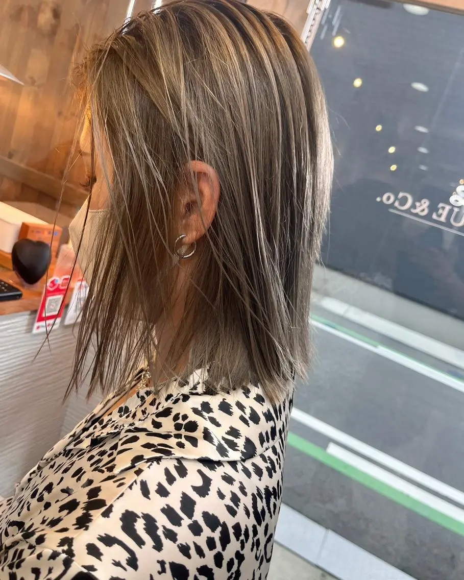 ミディアム カラー ブリーチ ケアブリーチ ダブルカラー ハイトーンカラー インナーカラー ❣️ハイトーン❣️ BLUE&Co.のヘアスタイル