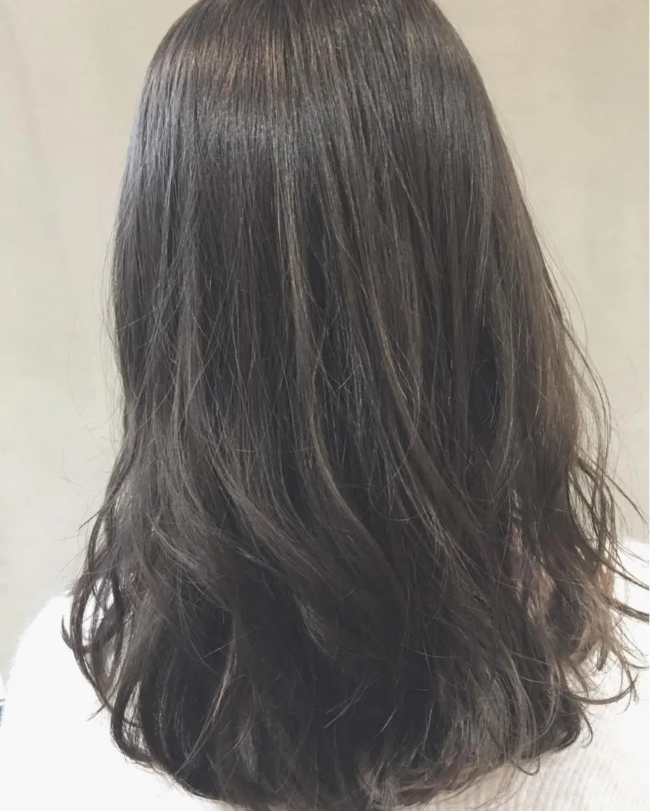 ミディアム カラー バレイヤージュ グレージュ レイヤーカット 【ブリーチ髪質改善 パーマ】宮田浩章のヘアスタイル