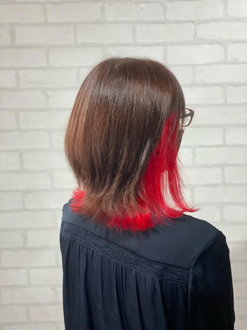ミディアム カラー アッシュ インナーカラー ピンクカラー レッドカラー カット ヘアカラー ✨ハイトーン カラー福岡拓也✨のヘアスタイル