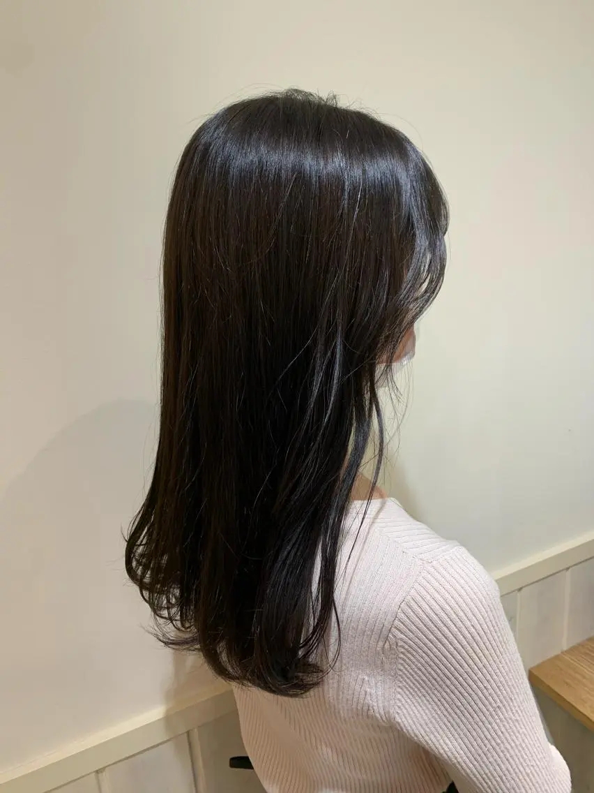 セミロング カラー 💖クボ モモ💖のヘアスタイル