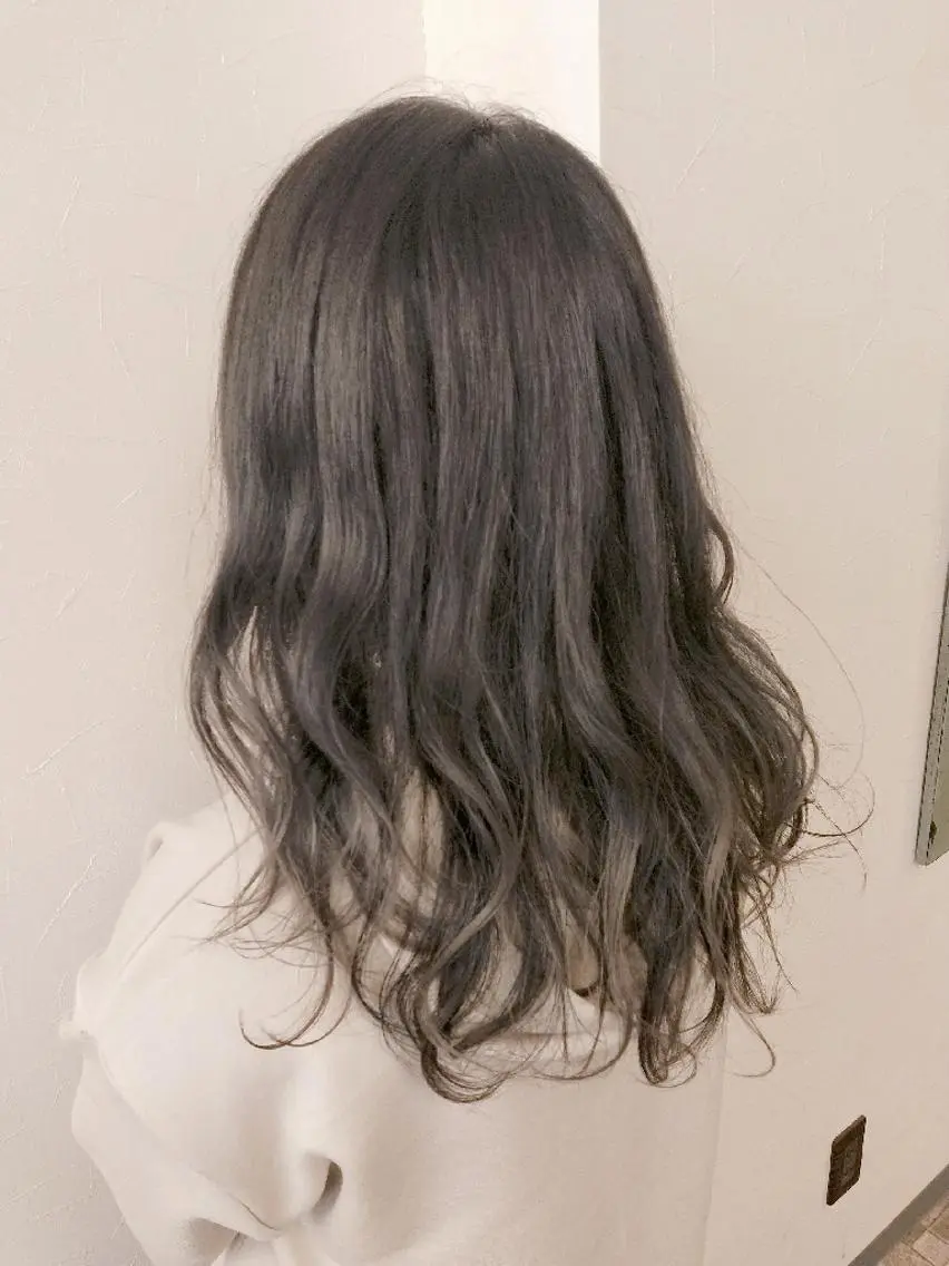 ロング カラー バレイヤージュ 黒髪 ブリーチ 透明感カラー ダブルカラー ブリーチの神 KYONのその他イメージ