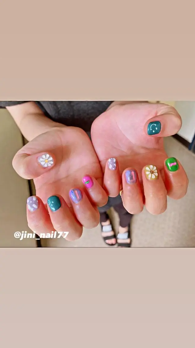 ネイル ジニ ネイルのネイルデザイン