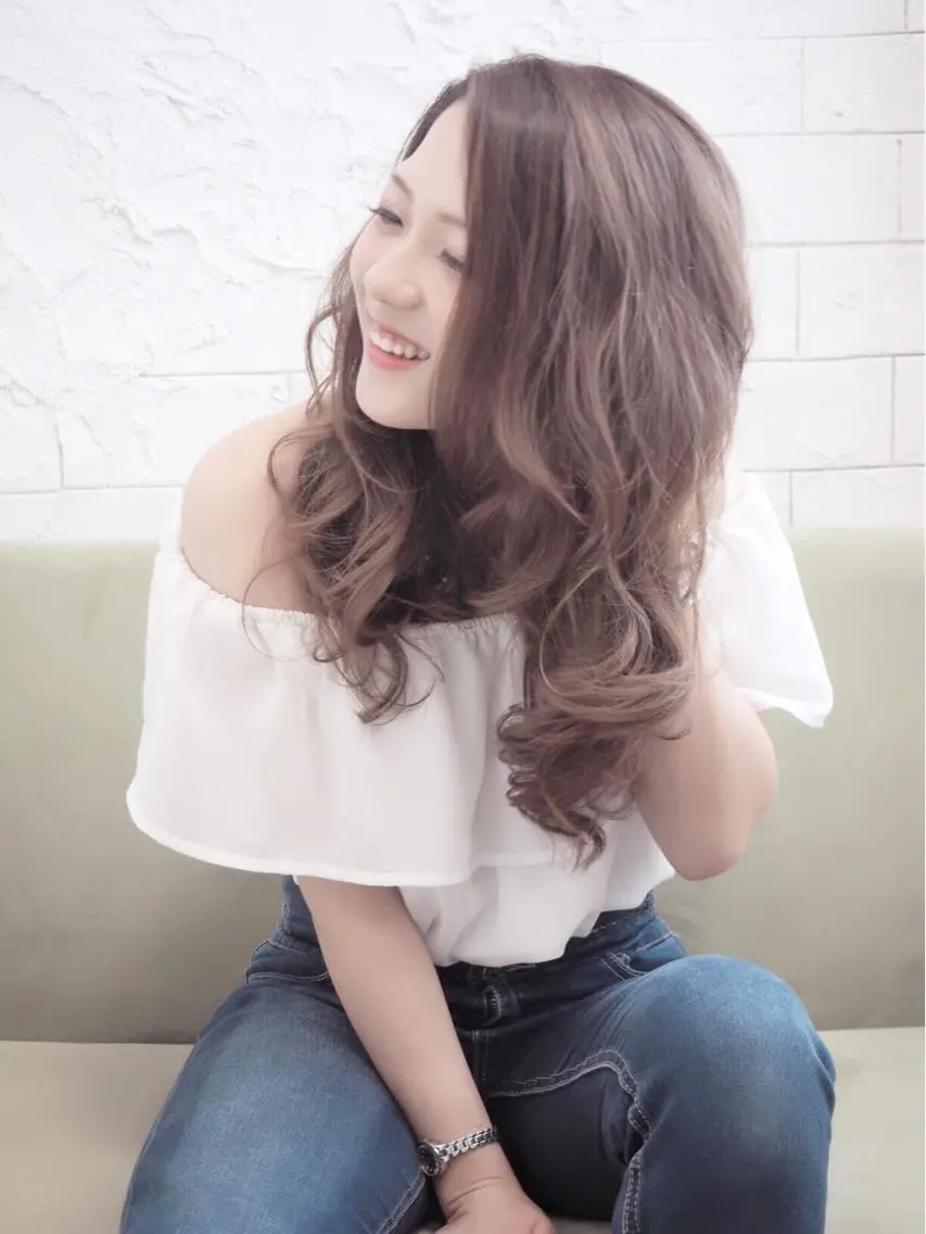 ロング パーマ 関谷 つばさのヘアスタイル
