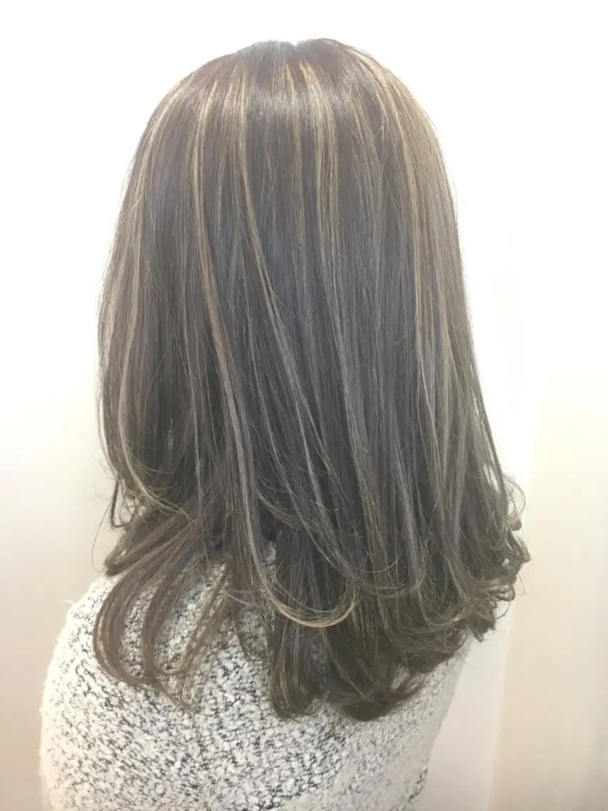 ミディアム カラー ハイライトカラー ハイライト ヘアカラー 永井 大希のヘアスタイル