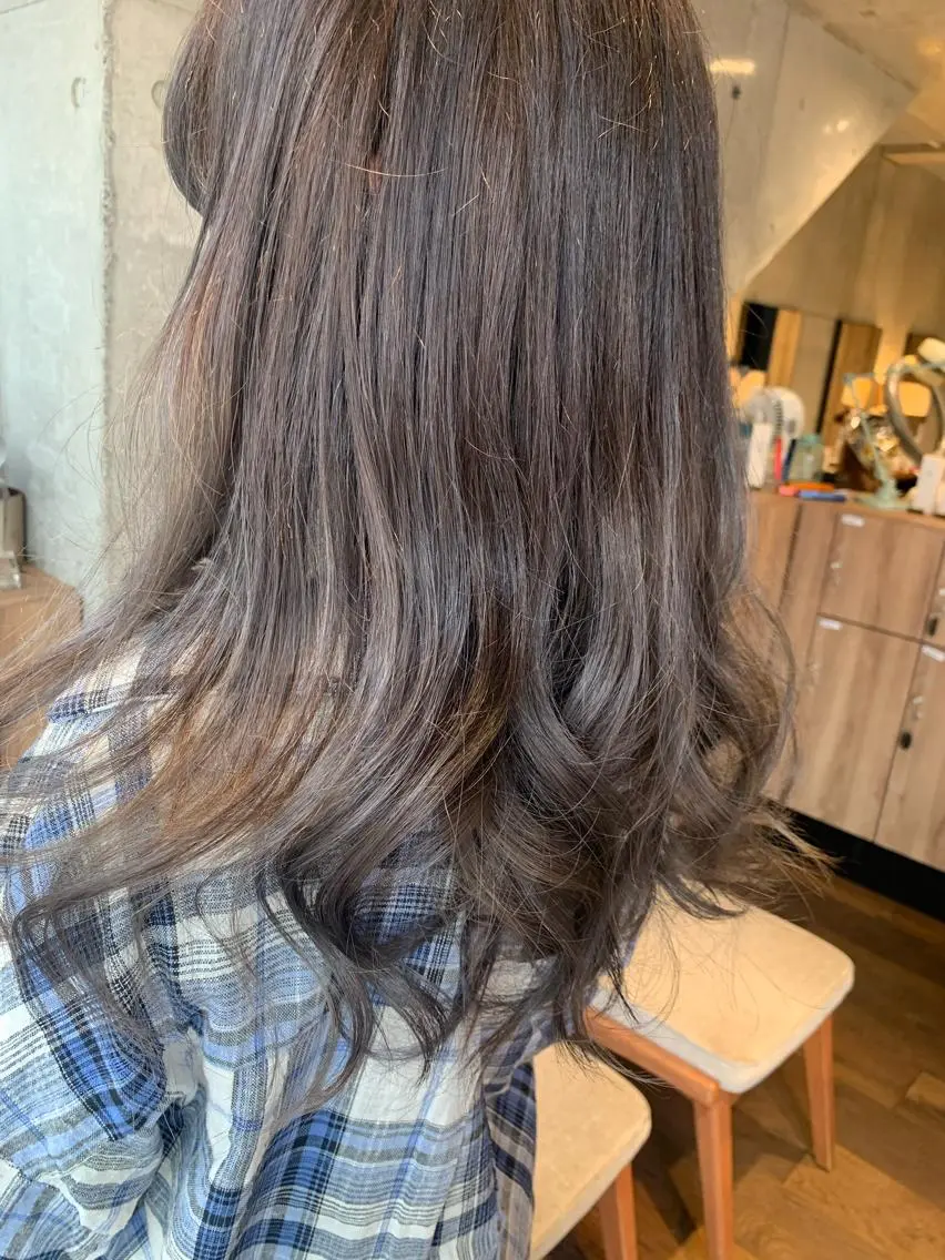 カラー グラデーションカラー AQUA 平田真一のヘアスタイル