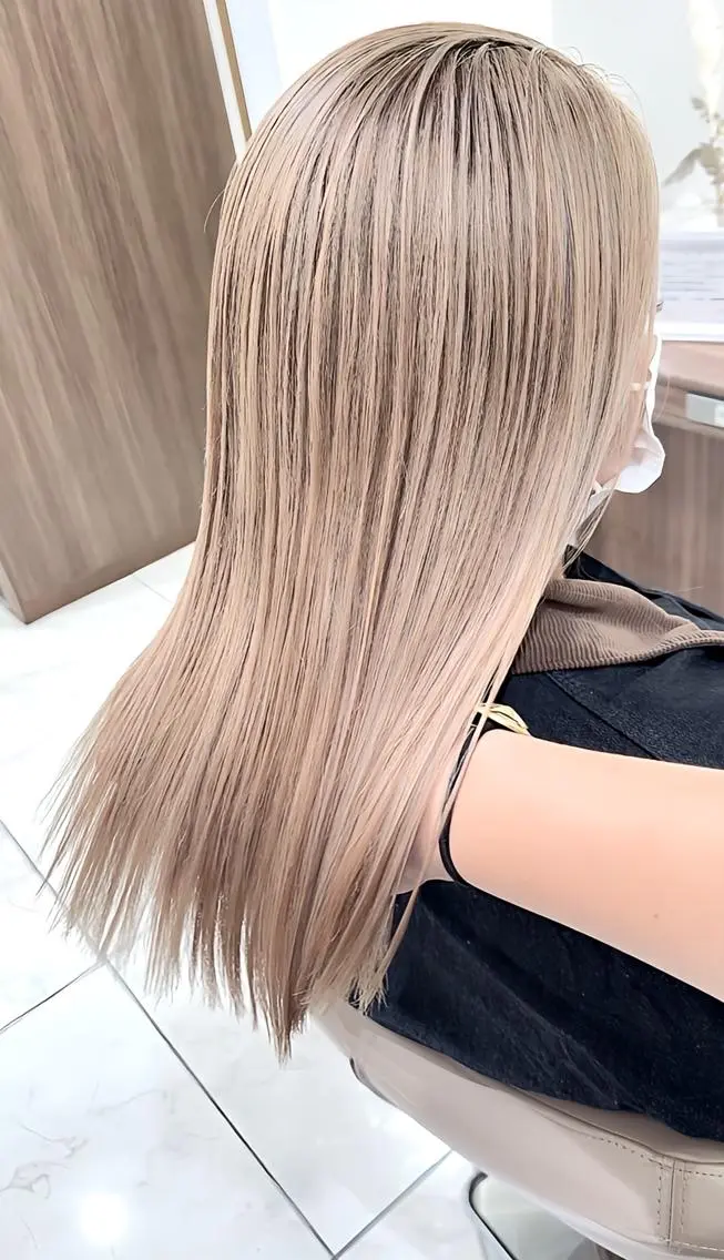 セミロング カラー ブリーチ ハイトーンカラー 髪質改善 ヘアカラー ＡＳＨ大宮/ブリーチ 髪質改善/カラーのヘアスタイル