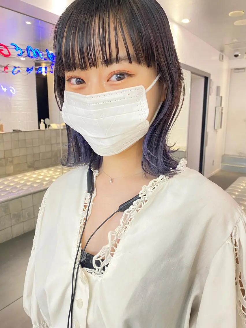 ミディアム カラー ヘアアレンジ デザインカラー イヤリングカラー インナーカラー ヘアカラー トリートメント 🎨ハイトーン/ 切りっぱなし みつきのヘアスタイル