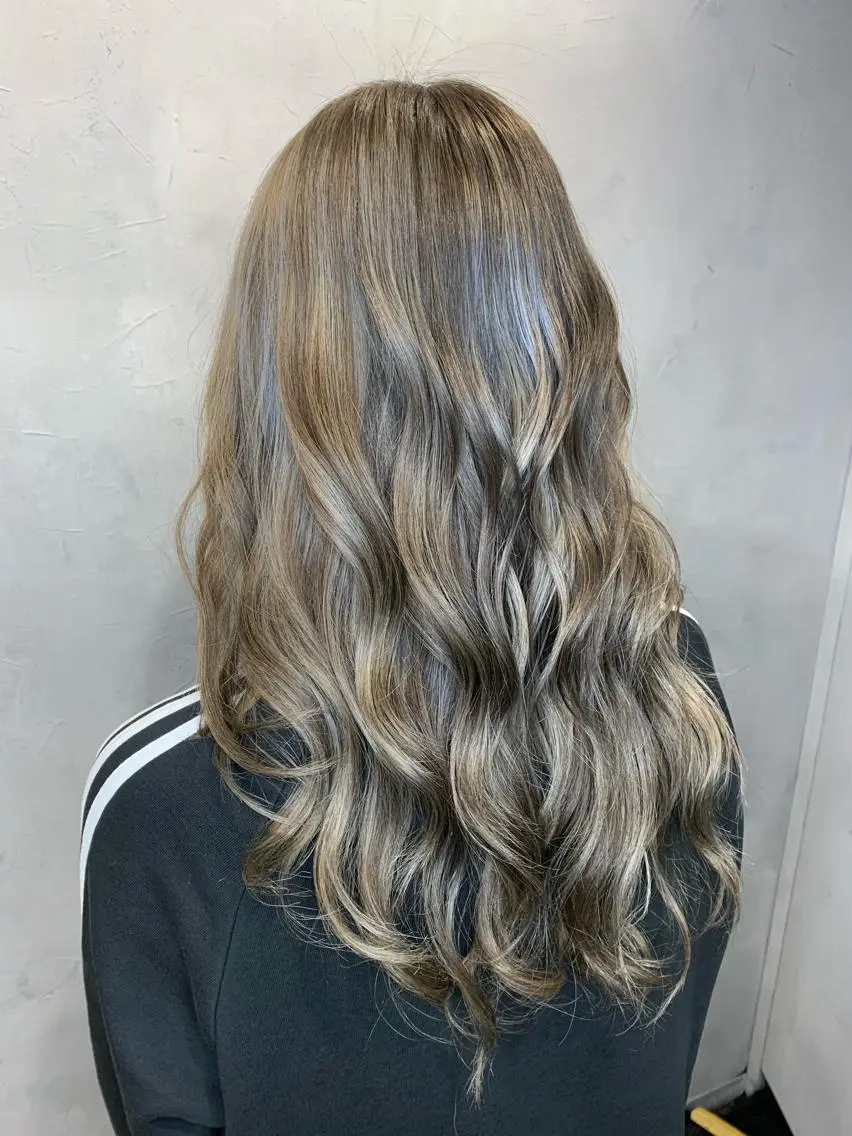 ロング カラー カット パーマ 江畑 匠 新宿三丁目 徒歩30秒⭐️のヘアスタイル