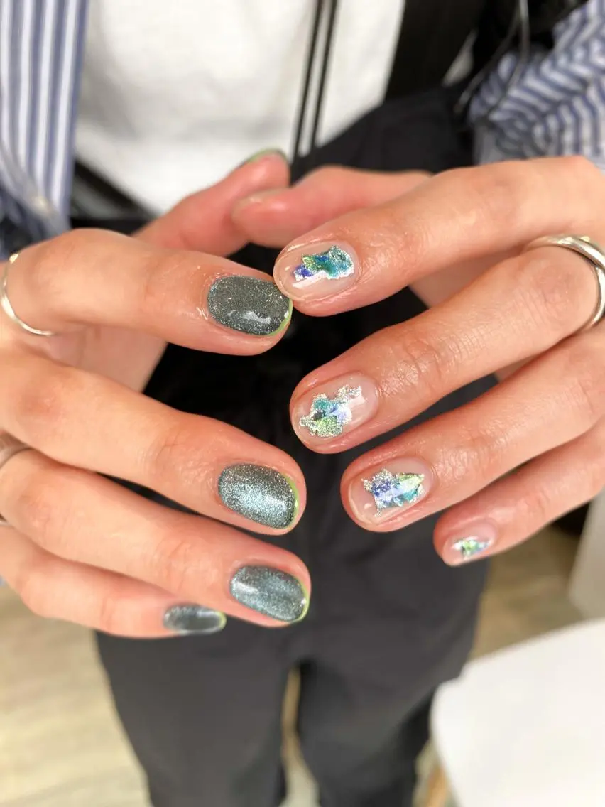 ネイル オーロラネイル マグネットネイル ニュアンスネイル オフィスネイル シンプルネイル ハンドネイル 草加ニュアンスネイル 🌚hersのネイルデザイン