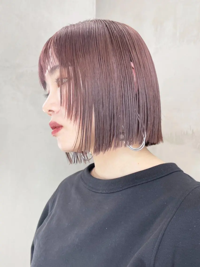 ミディアム パープルカラー カット ヘアカラー トリートメント ITbyALBUM 中野店のヘアスタイル