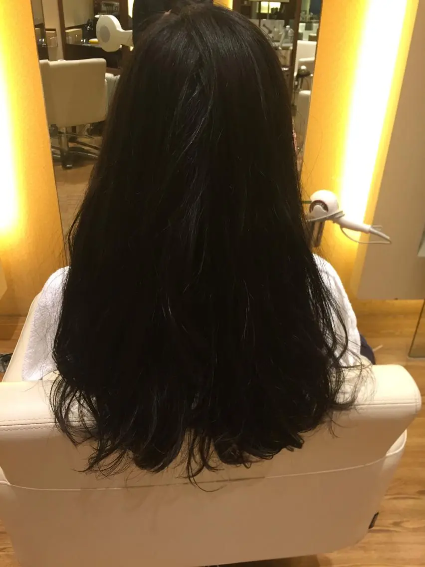 ロング 乾かすだけで艶髪酸性 ストレート髙橋悠耶のヘアスタイル