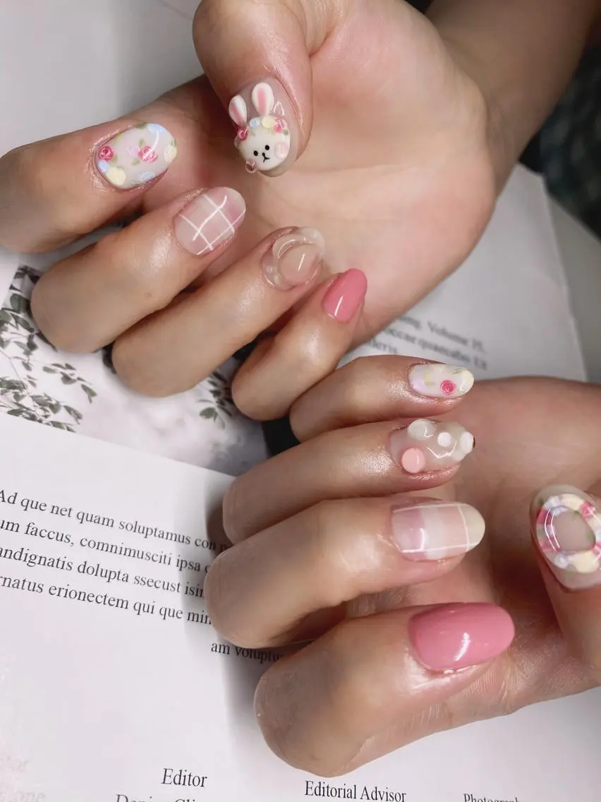 ショート ハンドネイル NAILSALON 🍔Timna🍟のネイルデザイン