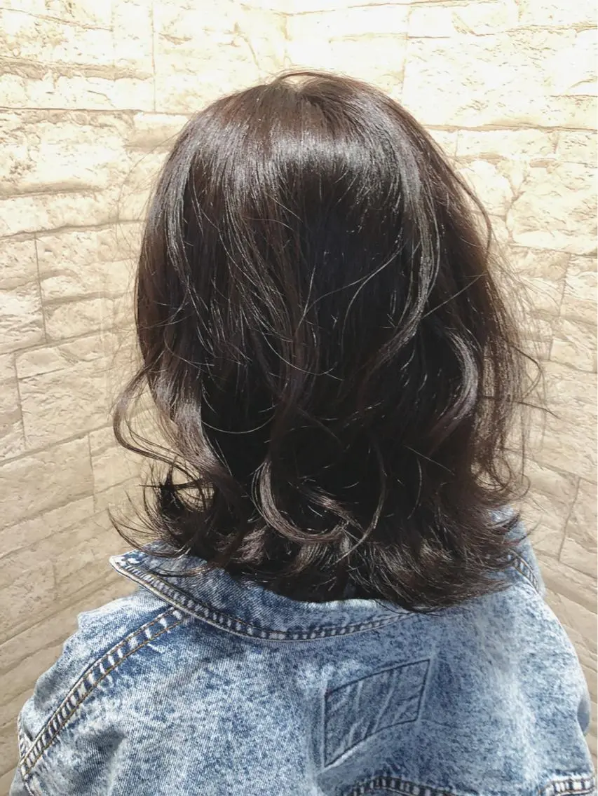 ミディアム カラー ヘアアレンジ アッシュ 久保田 茜のヘアスタイル