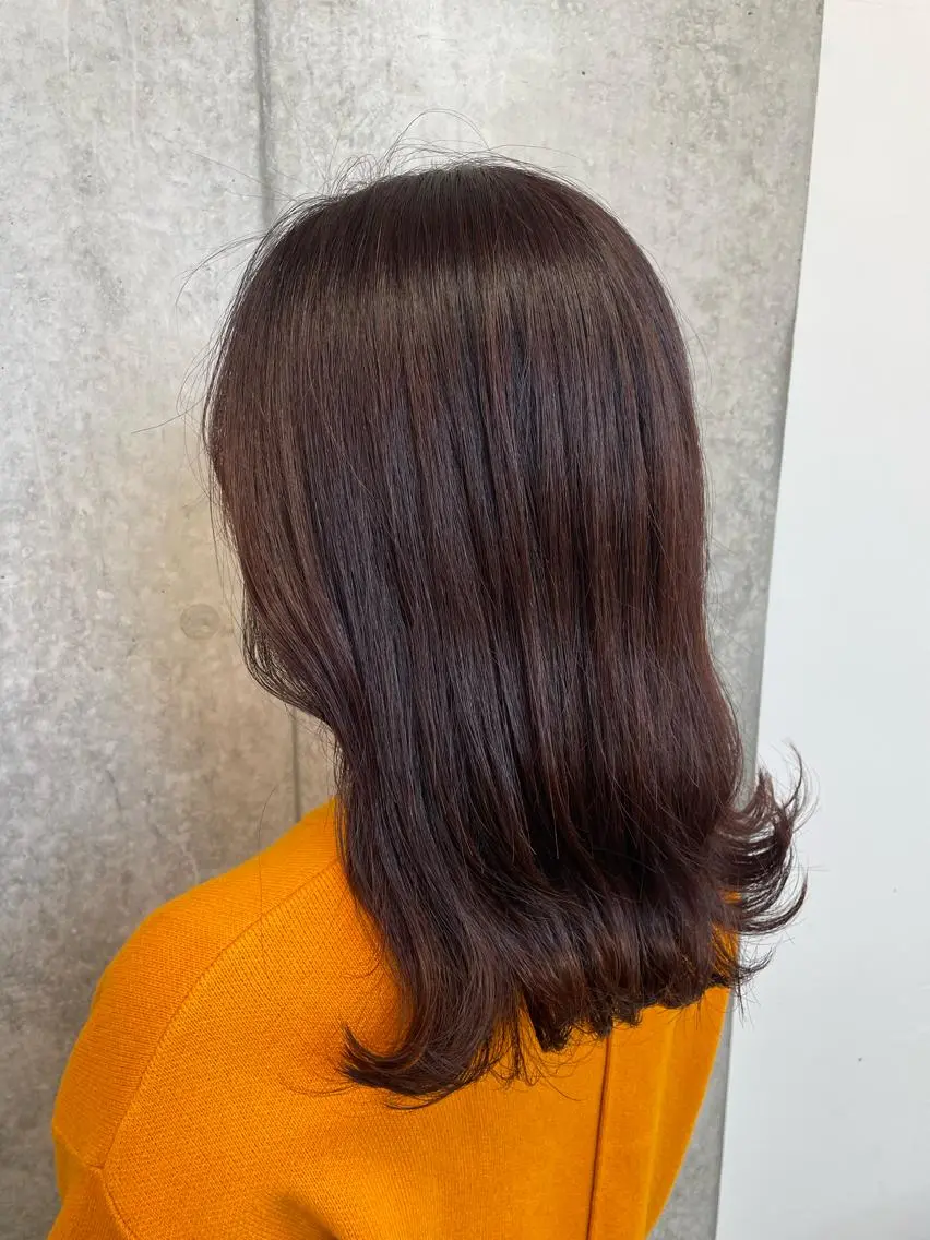 ミディアム カラー yuika .のヘアスタイル