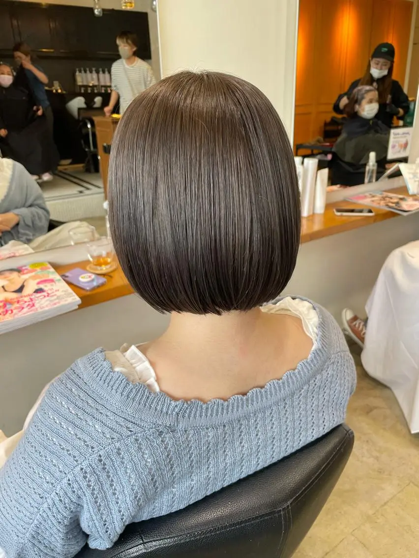 ショート カラー カット ヘアカラー トリートメント MIOベージュカラー 柔らかいカラーのヘアスタイル