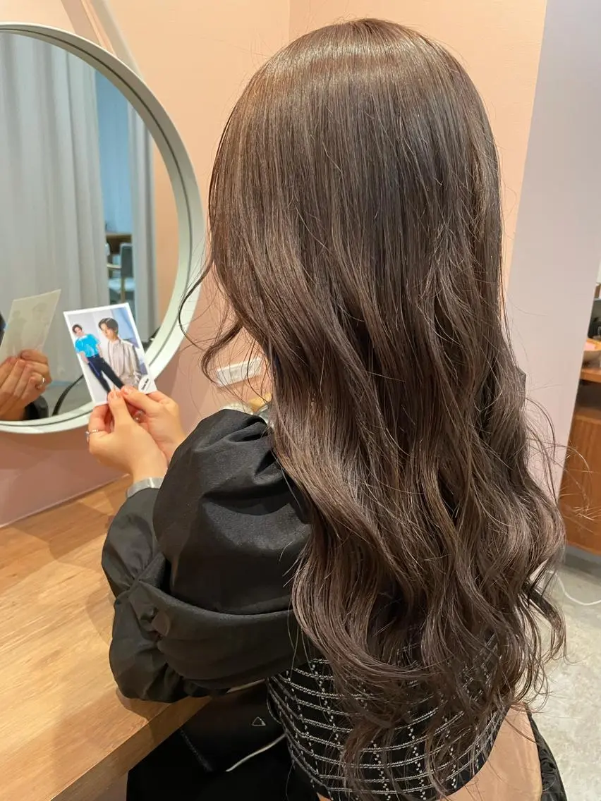 ロング カラー ヘアアレンジ ヘアカラー トリートメント REONA🪽✨薬院 レイヤーカット🫧のヘアスタイル