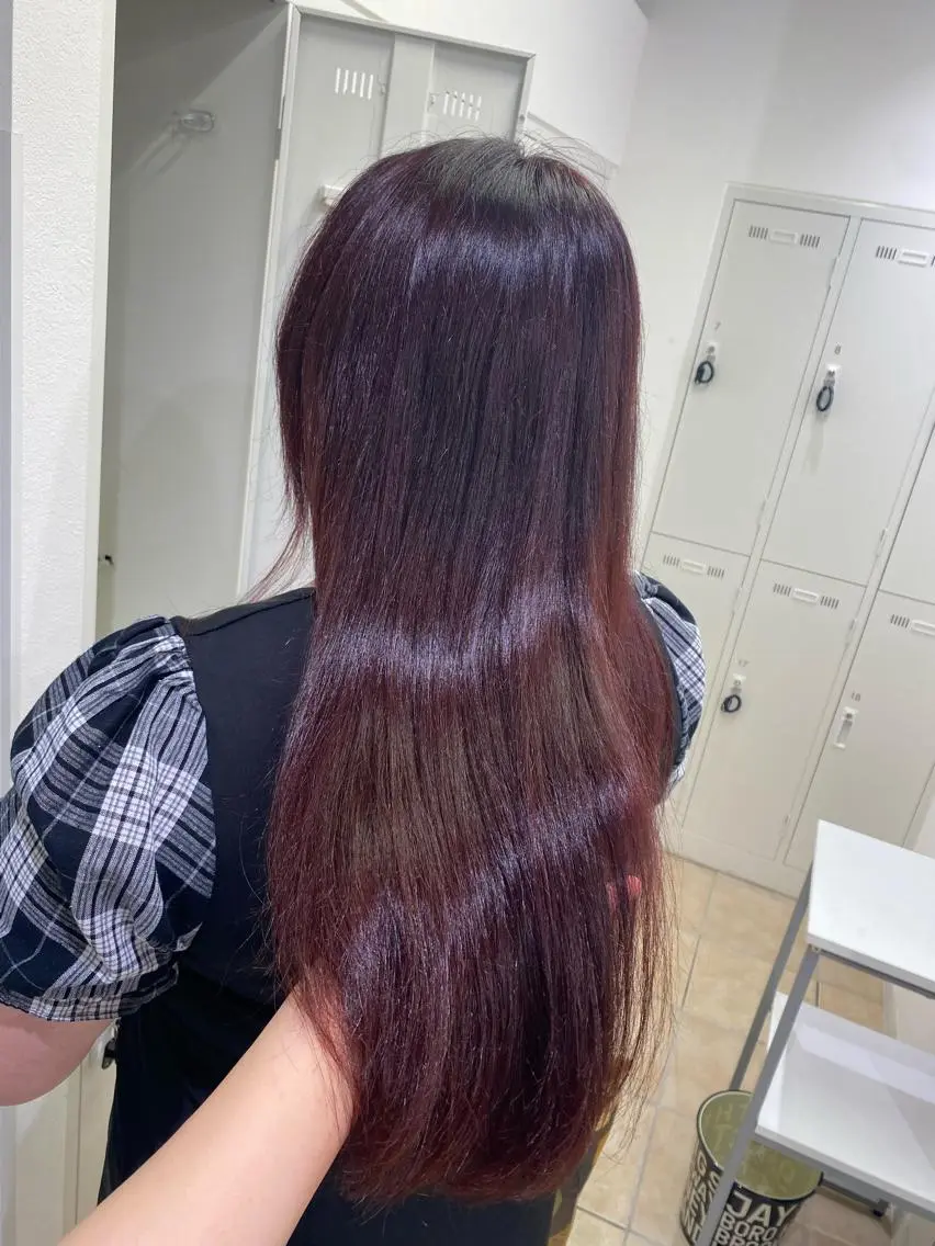 ロング カラー ブリーチ ブリーチなしカラー レッドカラー 韓国風ヘア カット ヘアカラー トリートメント 長妻莉央/縮毛矯正 髪質改善カラーのヘアスタイル
