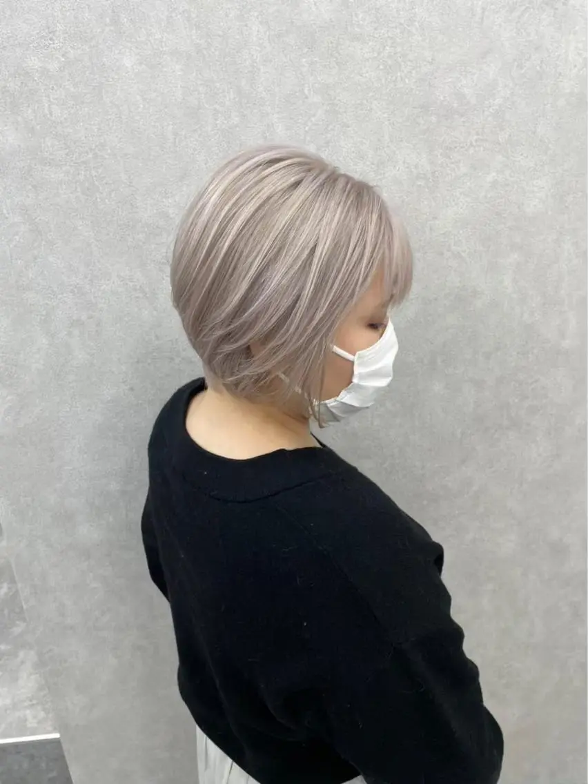 ショート カラー ショートボブ バレイヤージュ ベージュカラー ブリーチ ケアブリーチ メンズヘアのカリスマ 北地　空のヘアスタイル