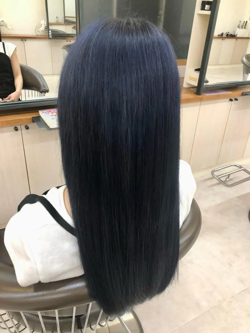 カラー 黒髪 ブルーカラー ブルーブラック 似合わせボブ/縮毛 /ハイトーン/ひさとのヘアスタイル