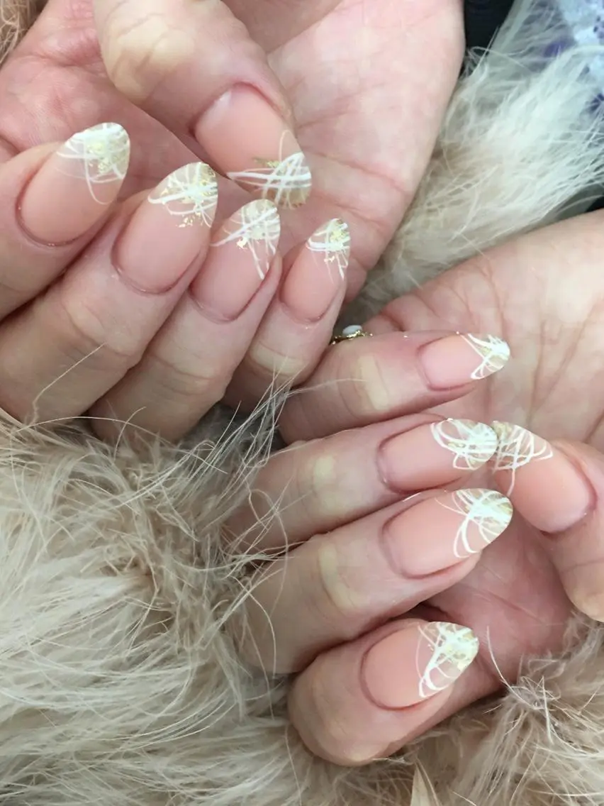 ミディアム ハンドネイル NAILSALON 🍔Timna🍟のネイルデザイン