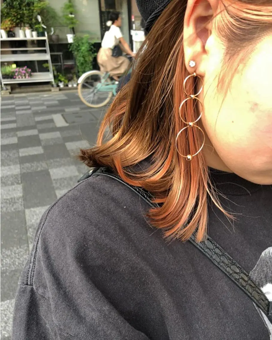 ミディアム カラー ブリーチ SYUMA .のヘアスタイル
