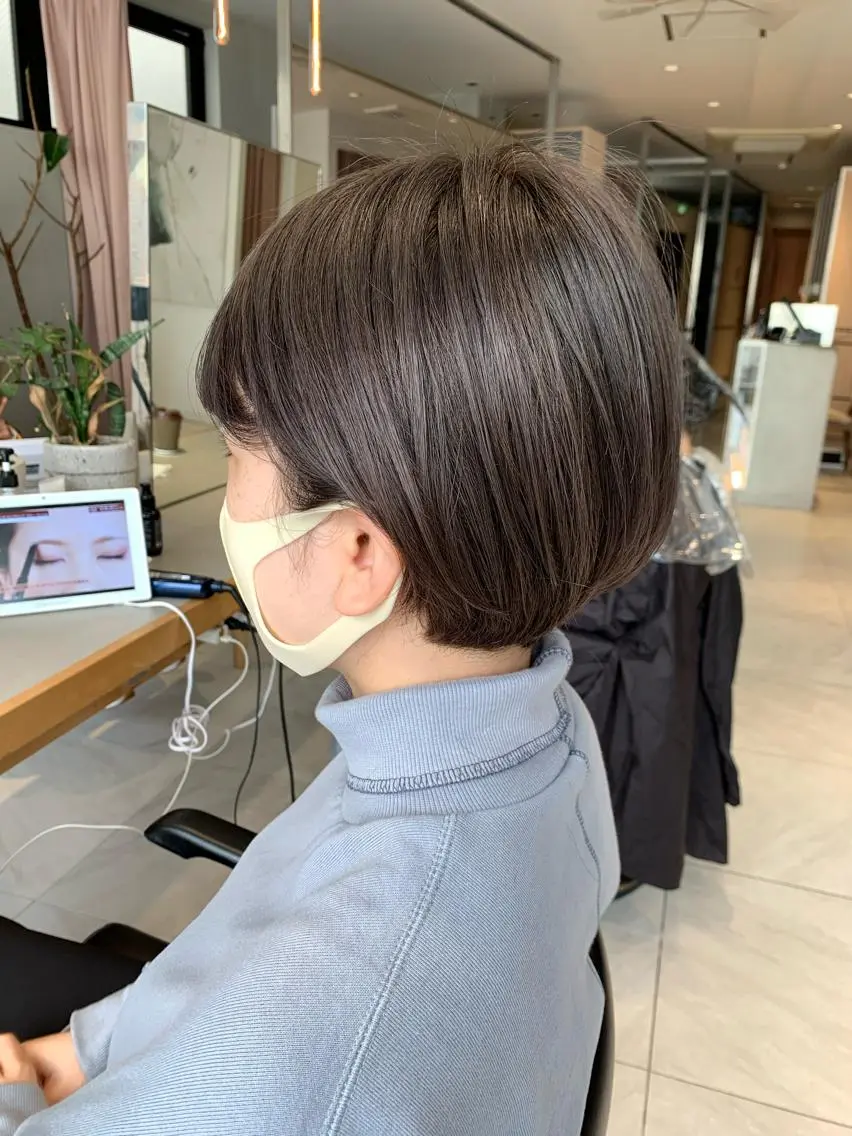 ショート カラー カット ヘアカラー トリートメント ヘッドスパ 柔らか透け感カラー 🌿ムロヤリョウスケのヘアスタイル