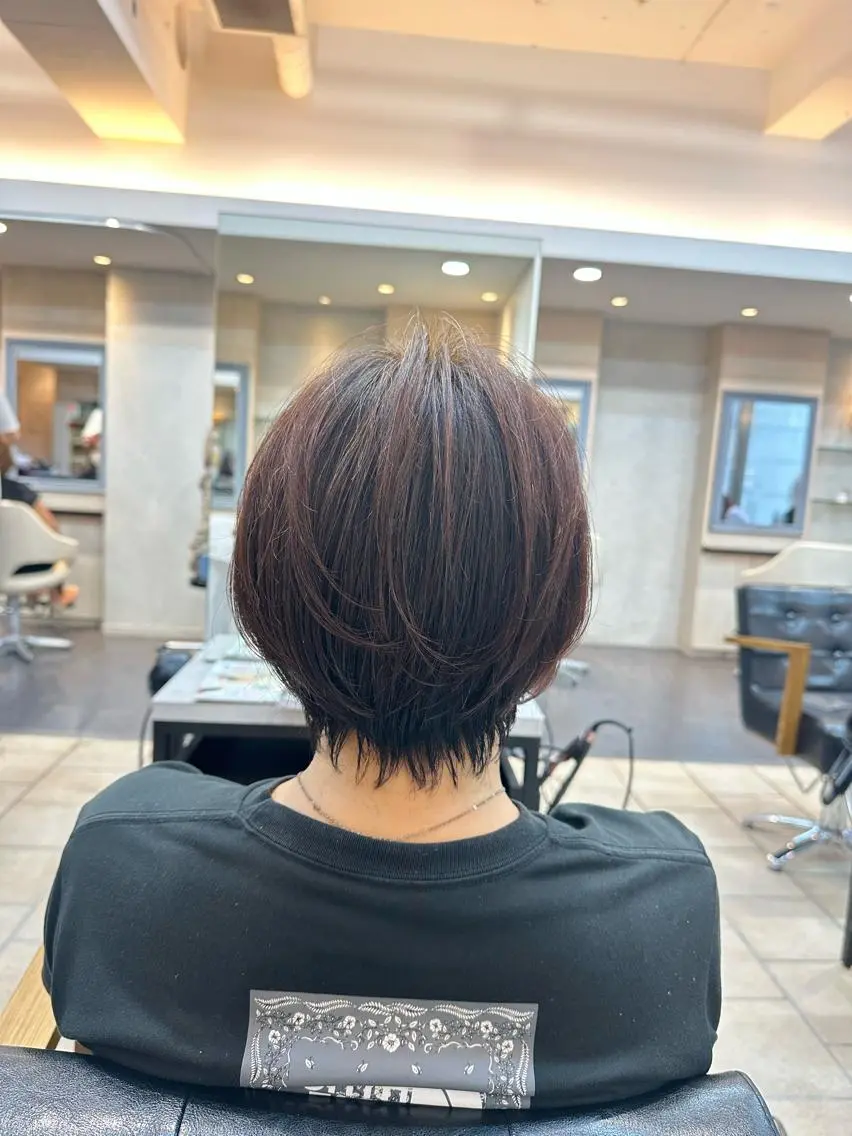 ショート ショート/レイヤー カット/服部タカノリのヘアスタイル