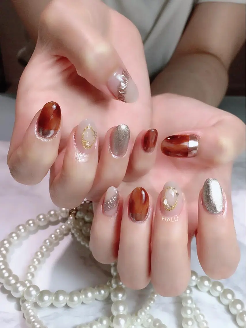 ネイル ミラーネイル ニュアンスネイル HALU ハルのネイルデザイン