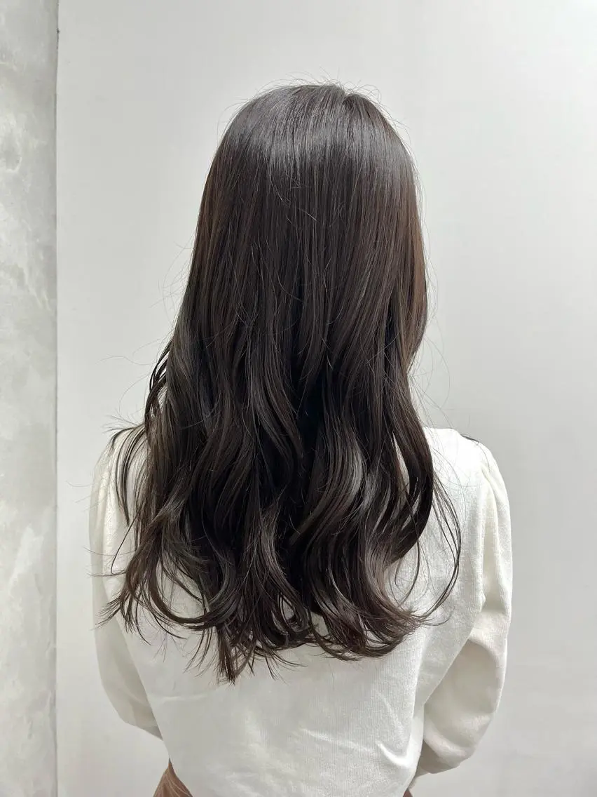 ロング カラー カット ヘアカラー トリートメント 山本 佳奈のヘアスタイル