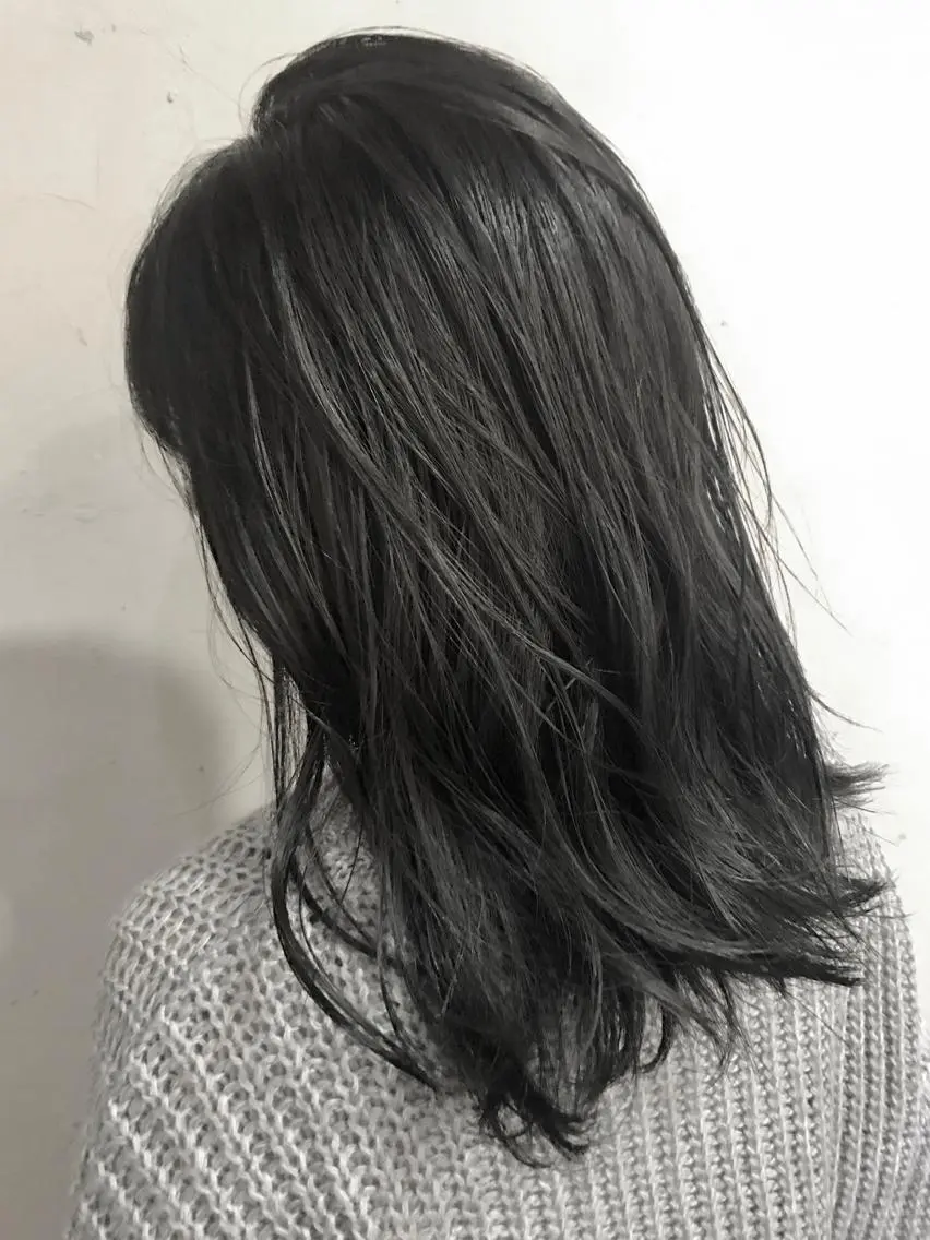 ミディアム カラー 初めてでも失敗しない 透明感カラー Miiのヘアスタイル