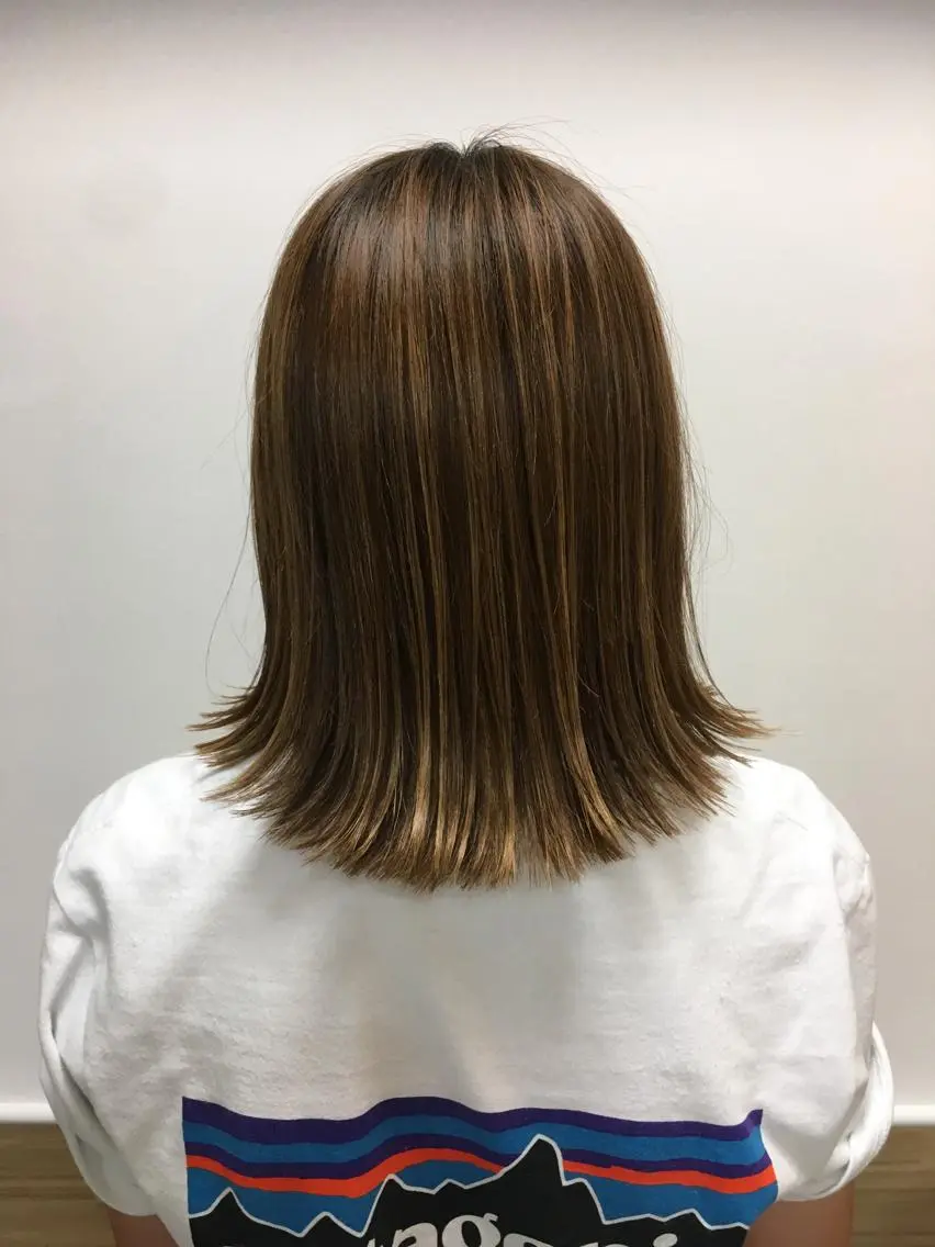 ミディアム ワンレンボブ ボブ ヘアカラー トリートメント 髪質改善/縮毛矯正 /レイヤーカット岡部のヘアスタイル
