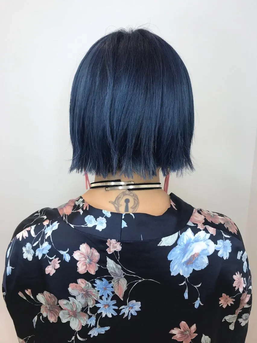 ミディアム カラー ブリーチ ブルーカラー ケアブリーチ ネイビーカラー トリートメント カット ヘアカラー トリートメント インナーエクステ渋谷 🦋KAJIのヘアスタイル