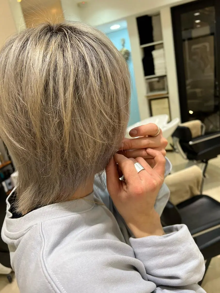 ミディアム パーマ ヘアアレンジ メンズ キッズ ネイル マツエク・マツパ 学生(メンズ向け) 学生 髪質改善 ヘアカラー 堀井 凌平のヘアスタイル