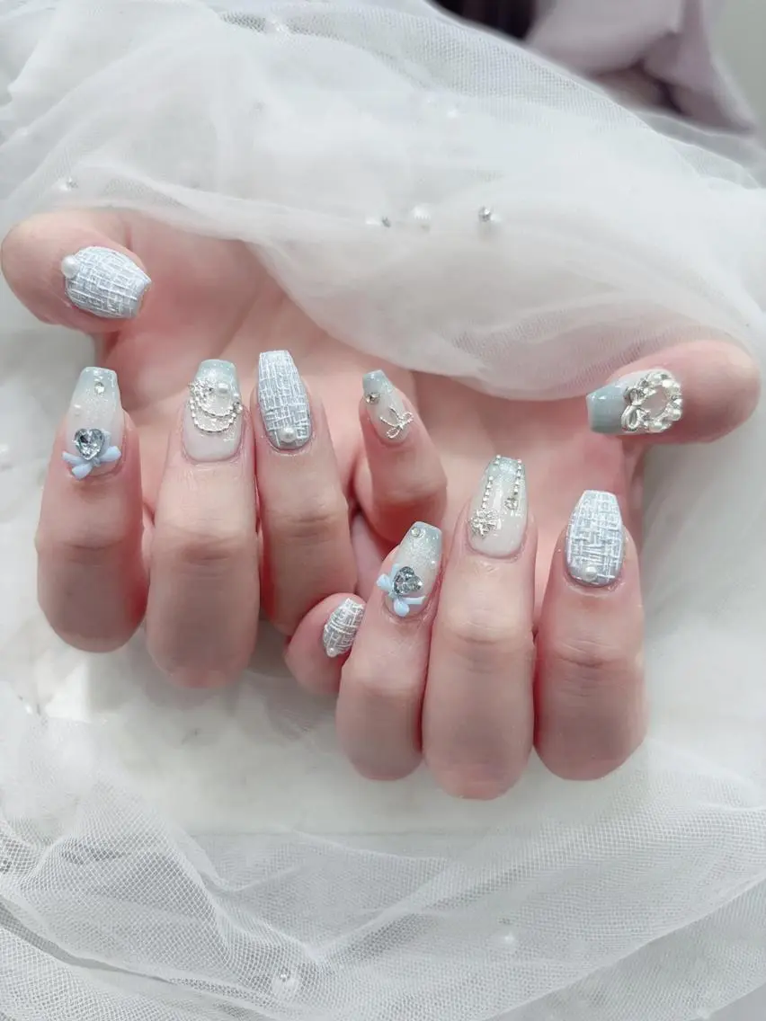 ネイル アートネイル ジェルネイル ソフトジェル ハンドネイル k.bi nailsalonのネイルデザイン
